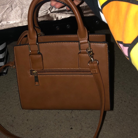 I am selling this beautiful Aldo purse! - Picture 3 of 4